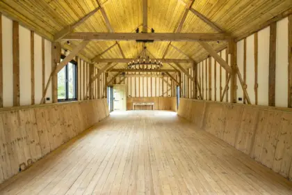 The Barn 18 4 25 2