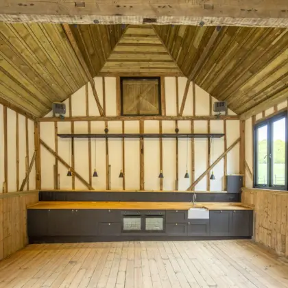 The Barn 18 4 25 7